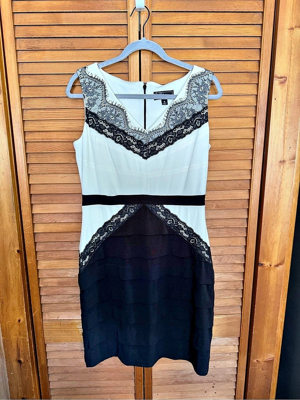 Dressbarn Color Block Lace Mini Dress Size 10 Like New
